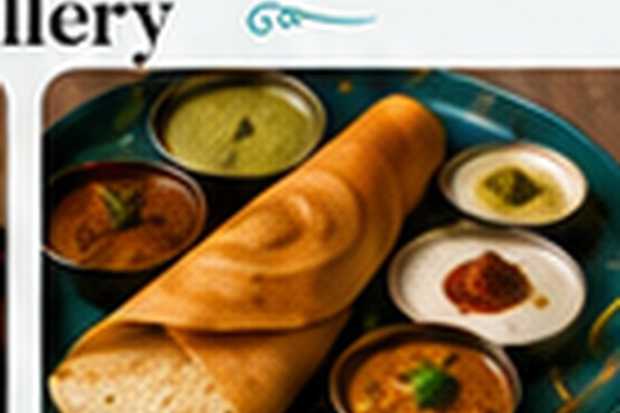Masala dosa with chutneys
